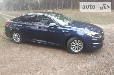 Седан Kia Optima 2016 в 
