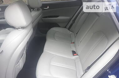Седан Kia Optima 2016 в 