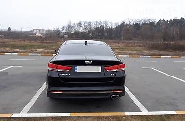 Седан Kia Optima 2016 в 