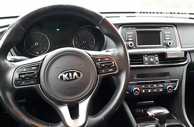 Седан Kia Optima 2016 в 
