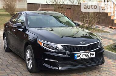 Седан Kia Optima 2017 в Луцке