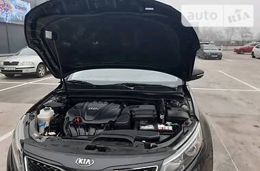 Седан Kia Optima 2015 в 