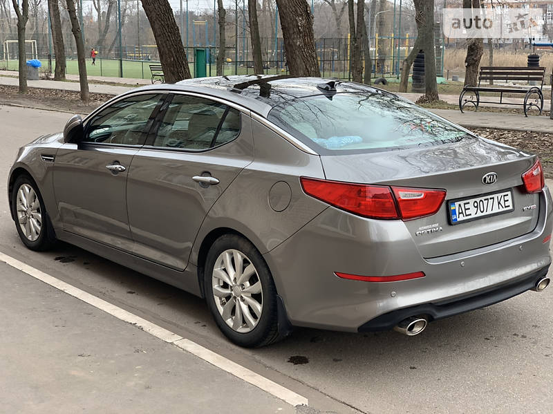 Седан Kia Optima 2014 в Кривому Розі