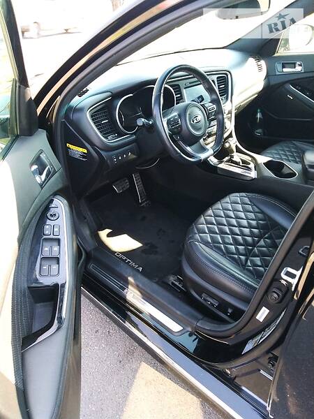 Седан Kia Optima 2015 в Кривому Розі