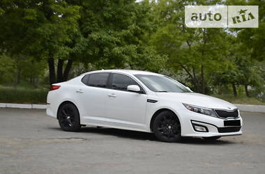 Седан Kia Optima 2014 в Запоріжжі