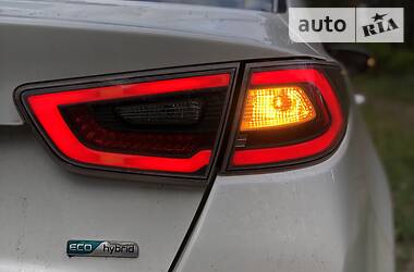 Седан Kia Optima 2014 в 