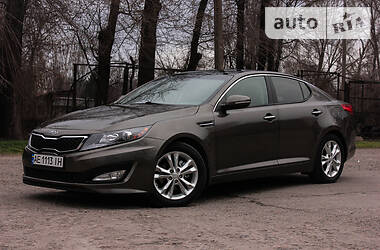 Седан Kia Optima 2013 в Житомире