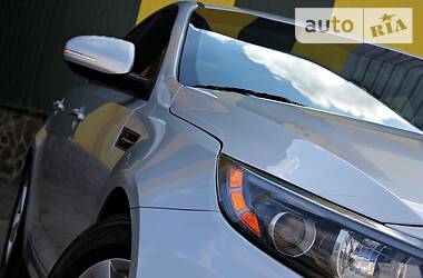 Седан Kia Optima 2014 в 