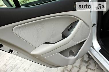 Седан Kia Optima 2014 в 