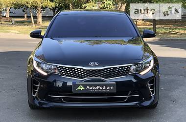 Седан Kia Optima 2016 в Николаеве