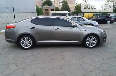 Седан Kia Optima 2013 в Запорожье