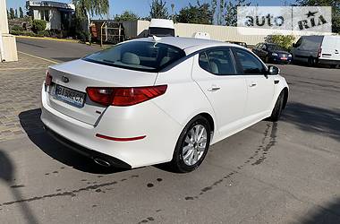 Седан Kia Optima 2015 в Киеве