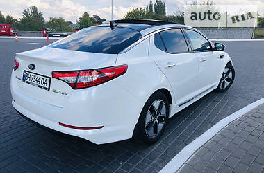 Седан Kia Optima 2013 в Одесі