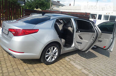 Седан Kia Optima 2013 в Луцке