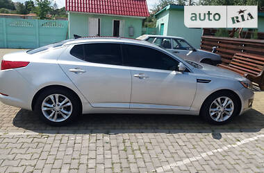 Седан Kia Optima 2013 в Луцке