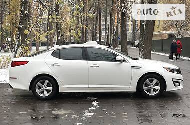 Седан Kia Optima 2015 в Киеве