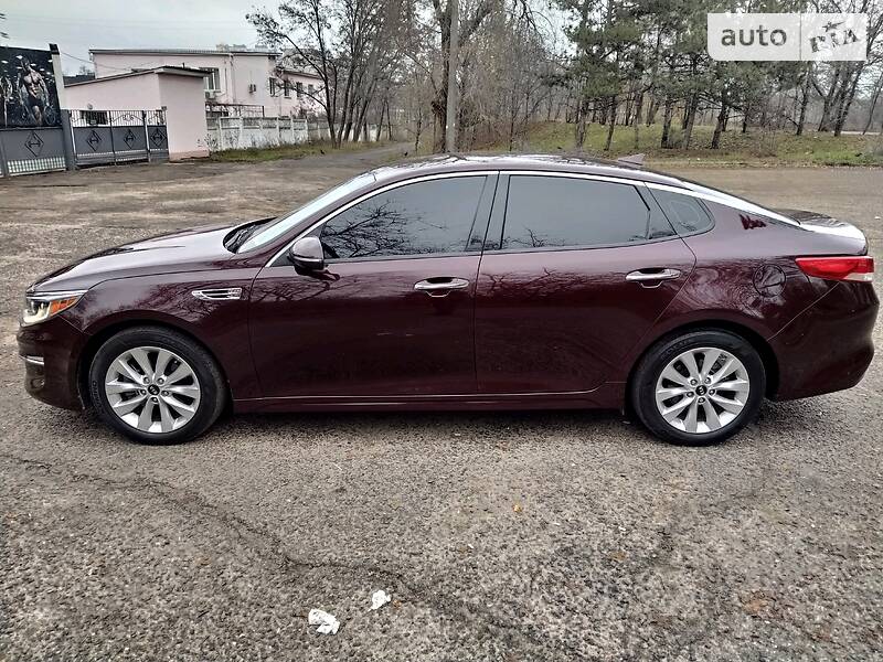 Седан Kia Optima 2016 в Одессе