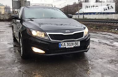 Седан Kia Optima 2012 в Киеве