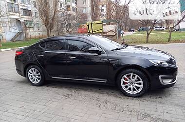 Седан Kia Optima 2013 в Скадовске