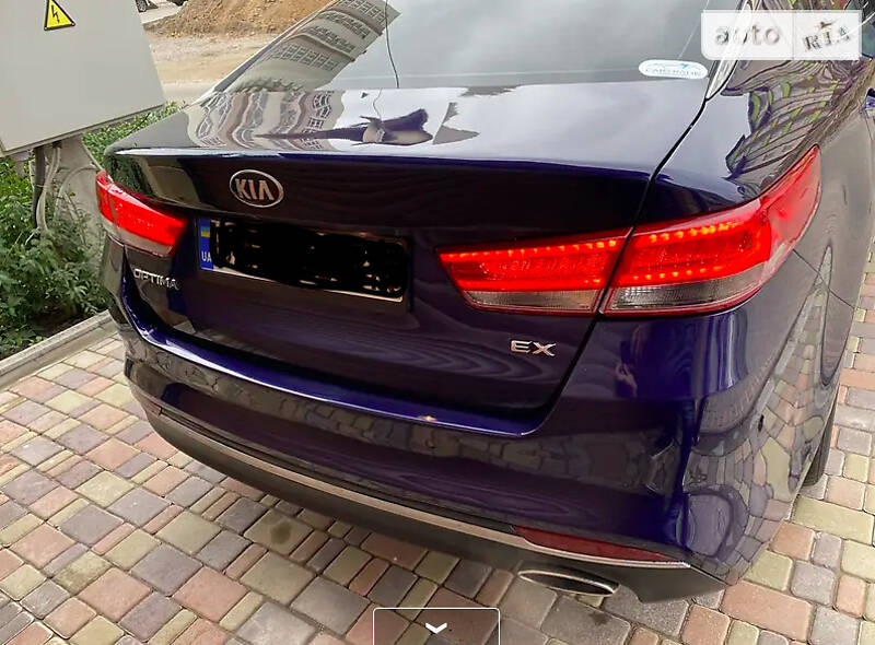 Седан Kia Optima 2016 в Киеве