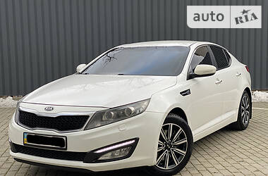 Седан Kia Optima 2013 в Харькове