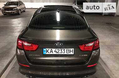 Седан Kia Optima 2014 в Киеве