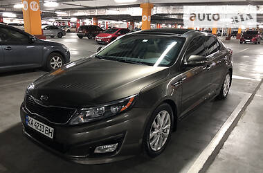 Седан Kia Optima 2014 в Киеве