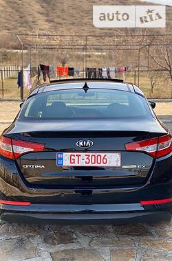 Седан Kia Optima 2013 в Харкові