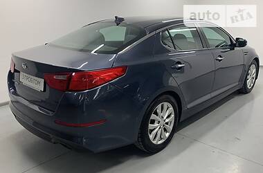 Седан Kia Optima 2015 в Киеве