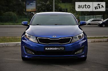 Седан Kia Optima 2012 в Харькове