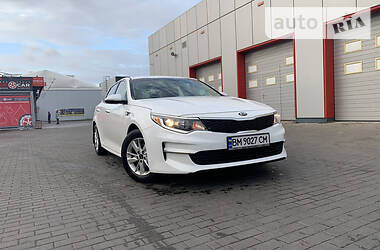 Седан Kia Optima 2016 в Киеве