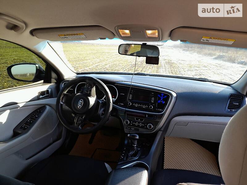 Седан Kia Optima 2015 в Токмаке
