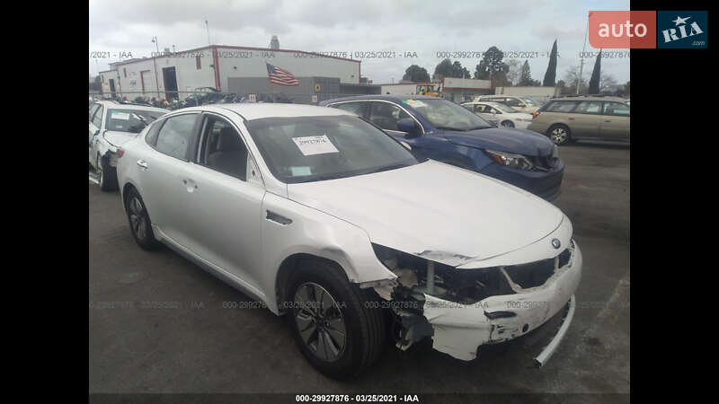 Седан Kia Optima 2016 в Івано-Франківську