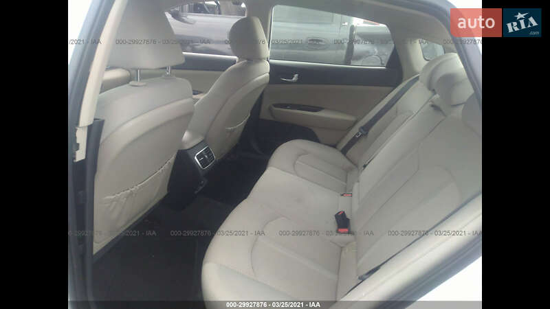 Седан Kia Optima 2016 в Івано-Франківську