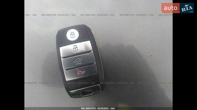 Седан Kia Optima 2016 в Івано-Франківську