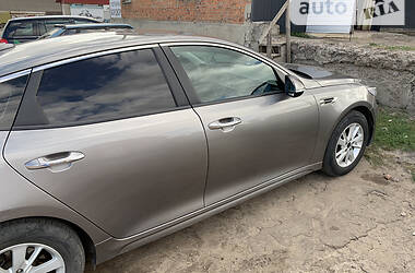Седан Kia Optima 2016 в 