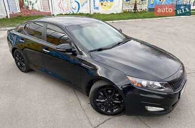 Седан Kia Optima 2013 в 