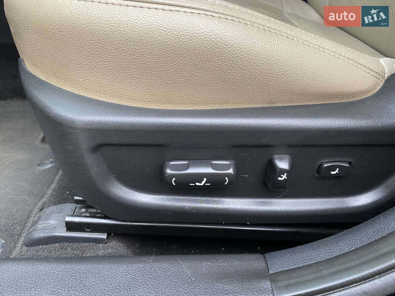 Седан Kia Optima 2013 в Кременчуці