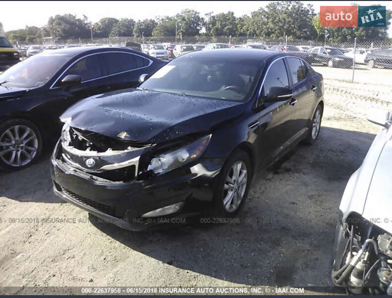 Седан Kia Optima 2013 в Кременчуці