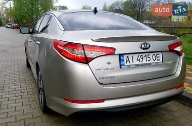 Седан Kia Optima 2013 в Киеве