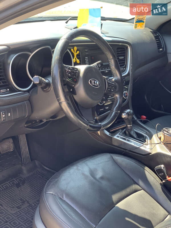 Седан Kia Optima 2015 в Івано-Франківську