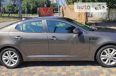 Седан Kia Optima 2013 в Киеве