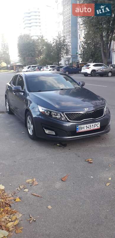 Седан Kia Optima 2015 в Черкассах