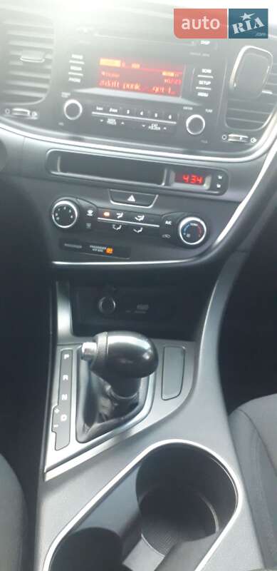 Седан Kia Optima 2015 в Черкассах