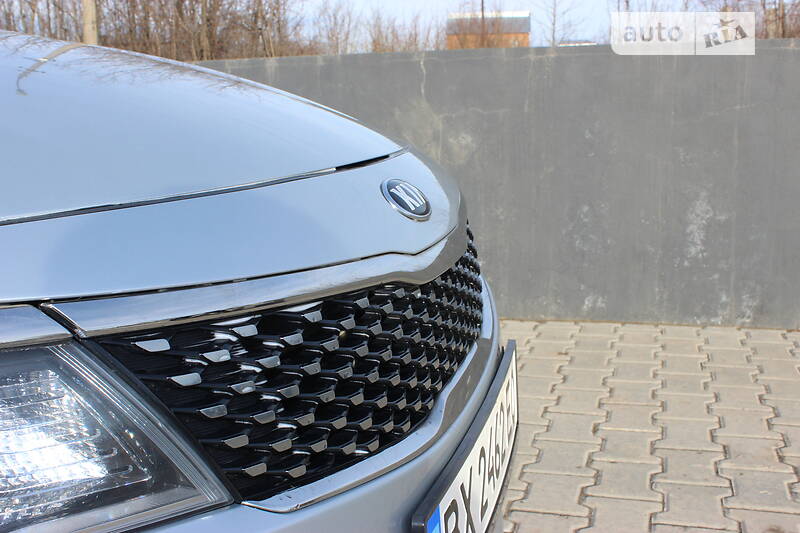 Седан Kia Optima 2017 в Дунаевцах