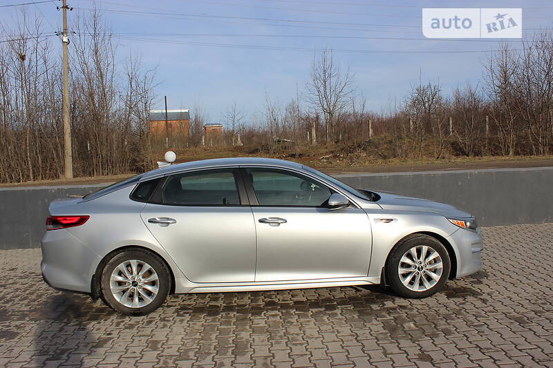 Седан Kia Optima 2017 в Дунаевцах