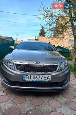 Седан Kia Optima 2013 в Гадяче
