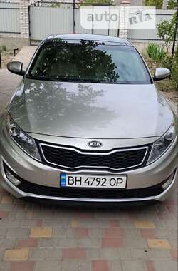 Седан Kia Optima 2012 в Подольске