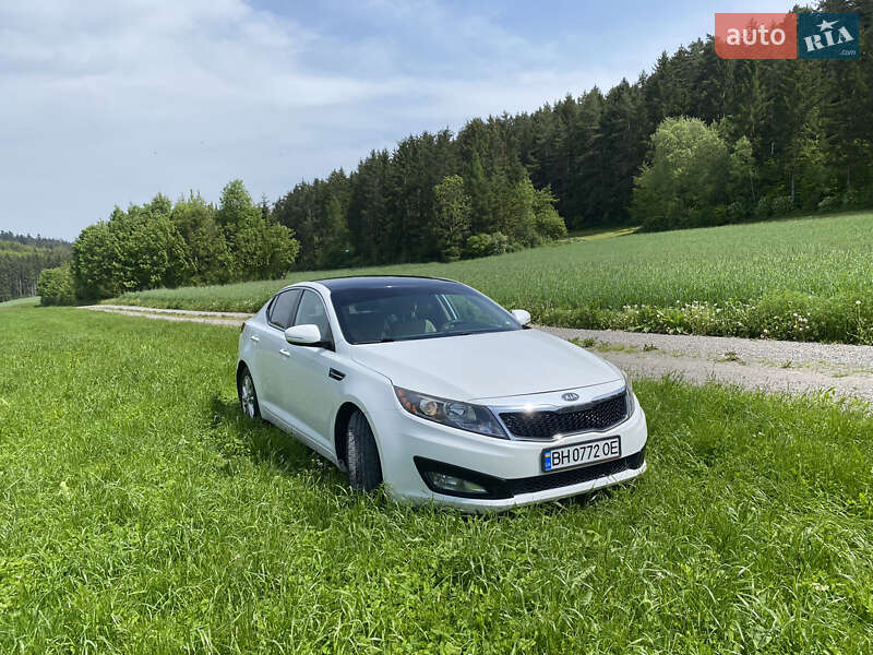 Седан Kia Optima 2012 в Одессе