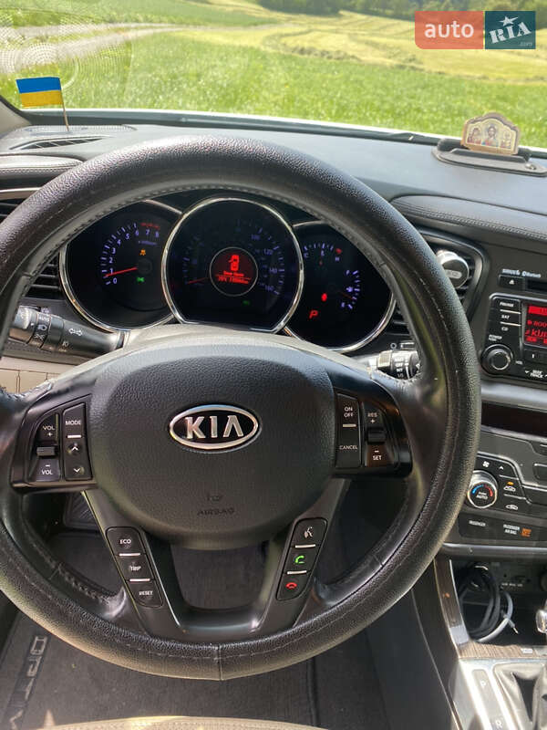Седан Kia Optima 2012 в Одессе